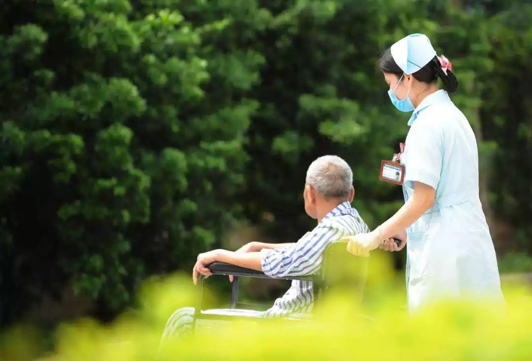 武漢擬推養(yǎng)老服務補貼新政 每月最高800元，托起幸福“夕陽紅”
