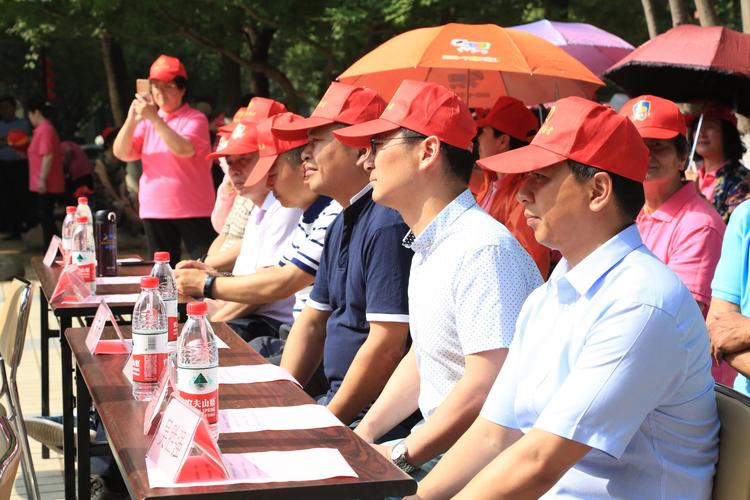濃情端午暖晚霞——晚霞情居家養(yǎng)老服務慈善超市2019端午慶祝活動側(cè)記